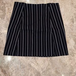 Women’s Size XS Urban Outfitters Black and White Striped Mini Skirt New